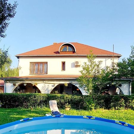 Guest House Marketti Vynohradiv Extérieur photo