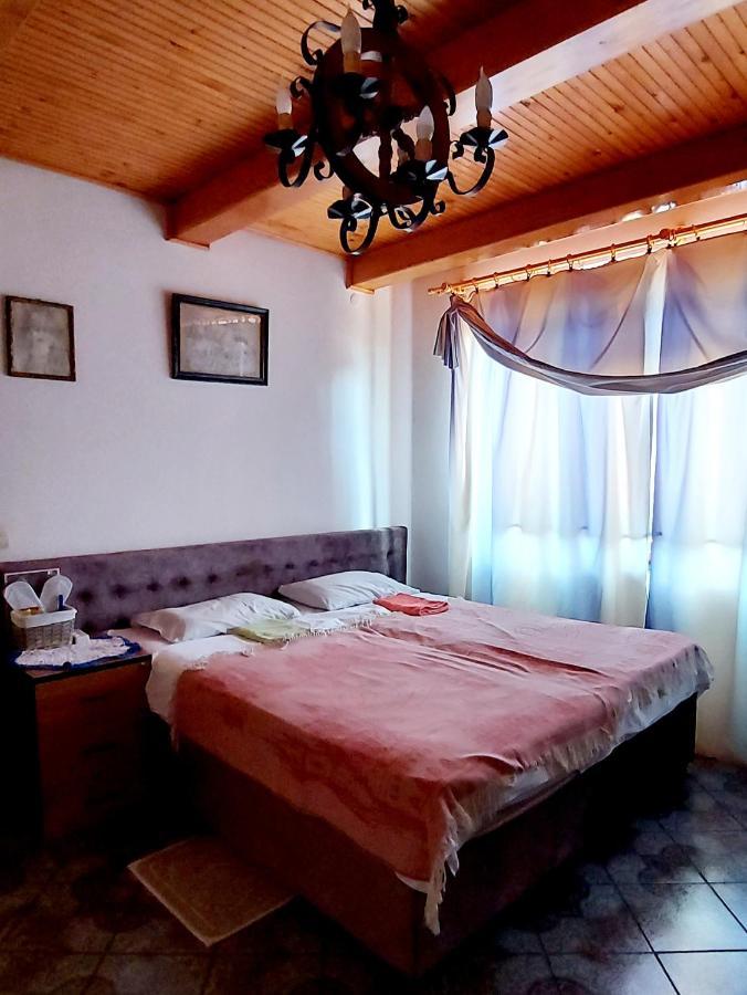 Guest House Marketti Vynohradiv Extérieur photo