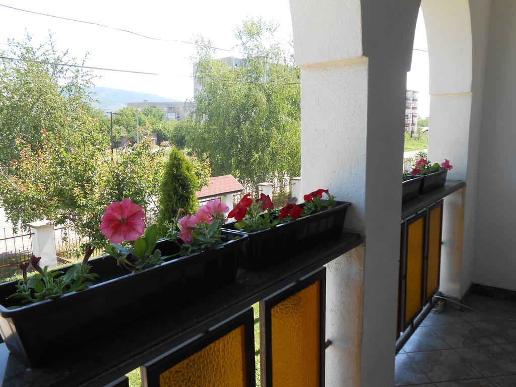 Guest House Marketti Vynohradiv Extérieur photo