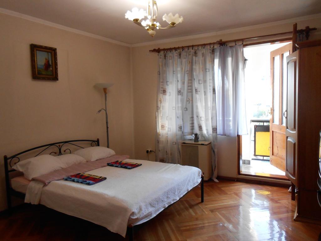 Guest House Marketti Vynohradiv Extérieur photo